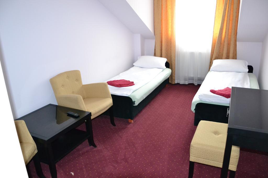 Hotel&Restauracja Zlote Runo Гура-Кальвария Номер фото